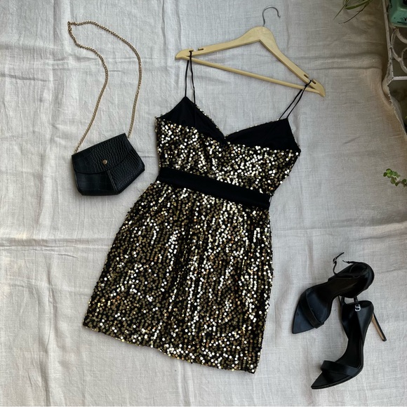 Black Gold Sequin Bodycon Mini Dress - Picture 4 of 6
